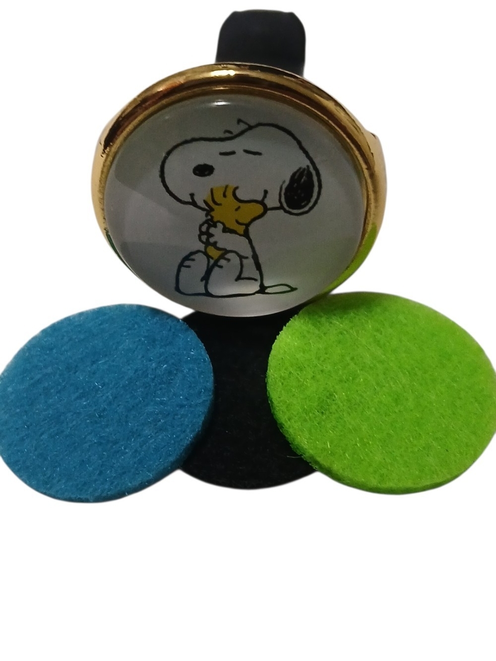 Peanuts -Snoopy Hugging Woodstock,CAR Air Freshener, Clips to Air Vent, 3 Scents